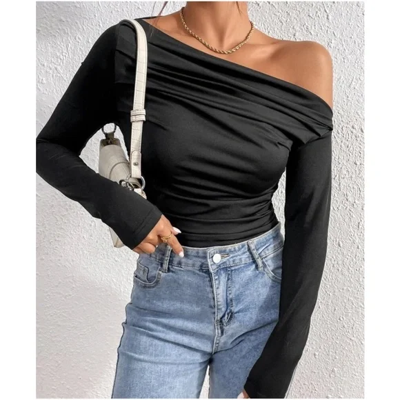 One Shoulder Sold Bodysuit - Picture 2 of 4